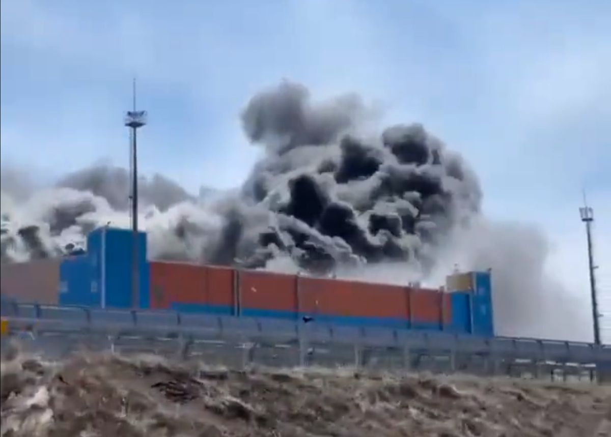 Pożar w rosyjskiej elektrowni. Kłęby dymu widoczne z odległości wielu kilometrów 