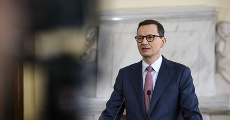 Milion aut elektrycznych premiera Morawieckiego. "To perspektywa raczej po 2030 r."