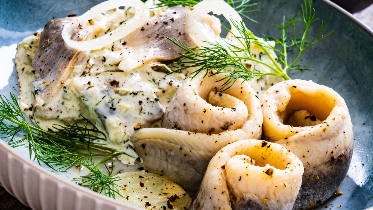 Śledzie proboszcza idealne na przekąskę