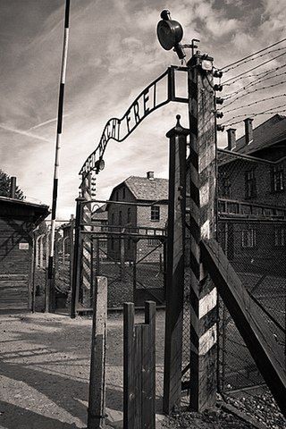 80. Rocznica Wyzwolenia Auschwitz: Świat wspomina ofiary Holokaustu