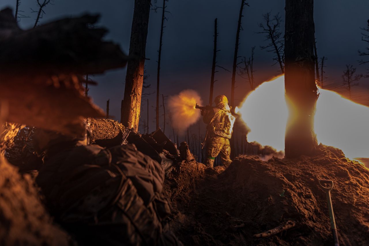 DONETSK OBLAST, UKRAINE - FEBRUARY 15: A Ukrainian infantryman fires with an RPG from an infantry position as Russia-Ukraine war continues in the direction of Kreminna, in Donetsk Oblast, Ukraine, on February 15, 2024. (Photo by Diego Herrera Carcedo/Anadolu via Getty Images)