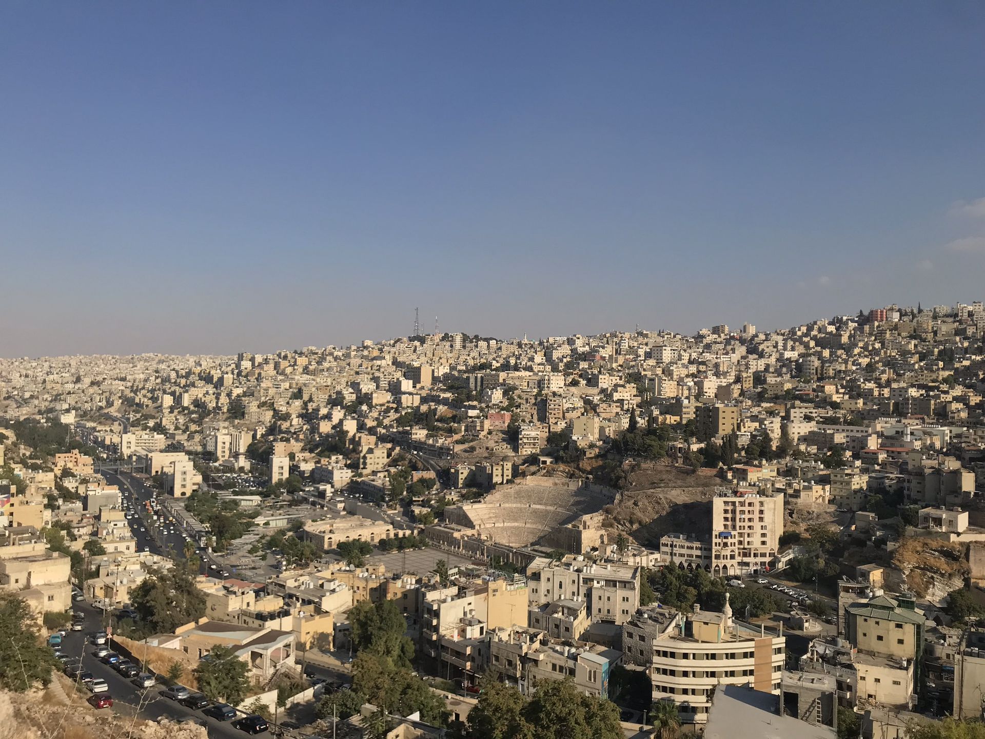 Widok na Amman z Dżabal al-Kalat 