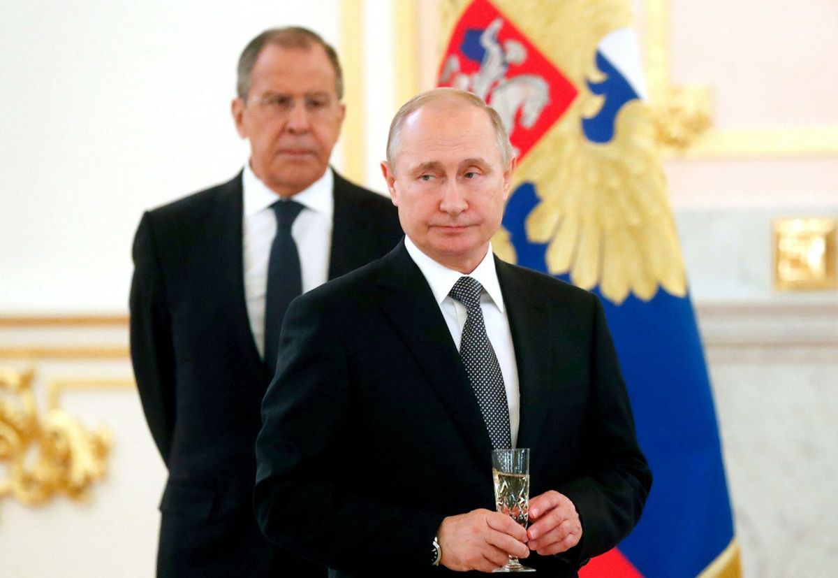 Rosja wprowadzi stan wojenny? Doradca prezydenta Ukrainy kreśli możliwy scenariusz 