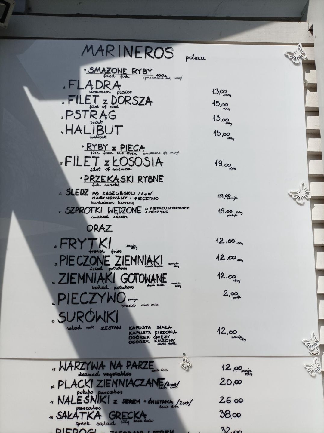 Menu w nadmorskiej restauracji. Majówka 2024