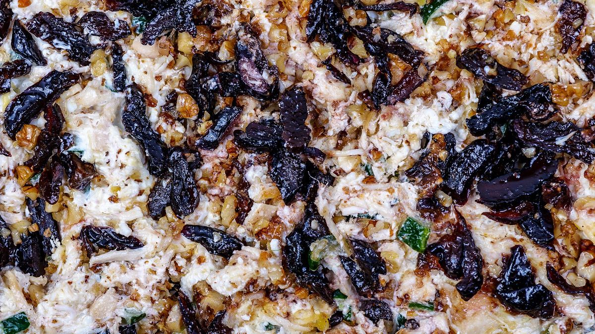 Bije na głowę wszystkie inne. Szybka sałatka z fasolą i kurczakiem to nowy hit