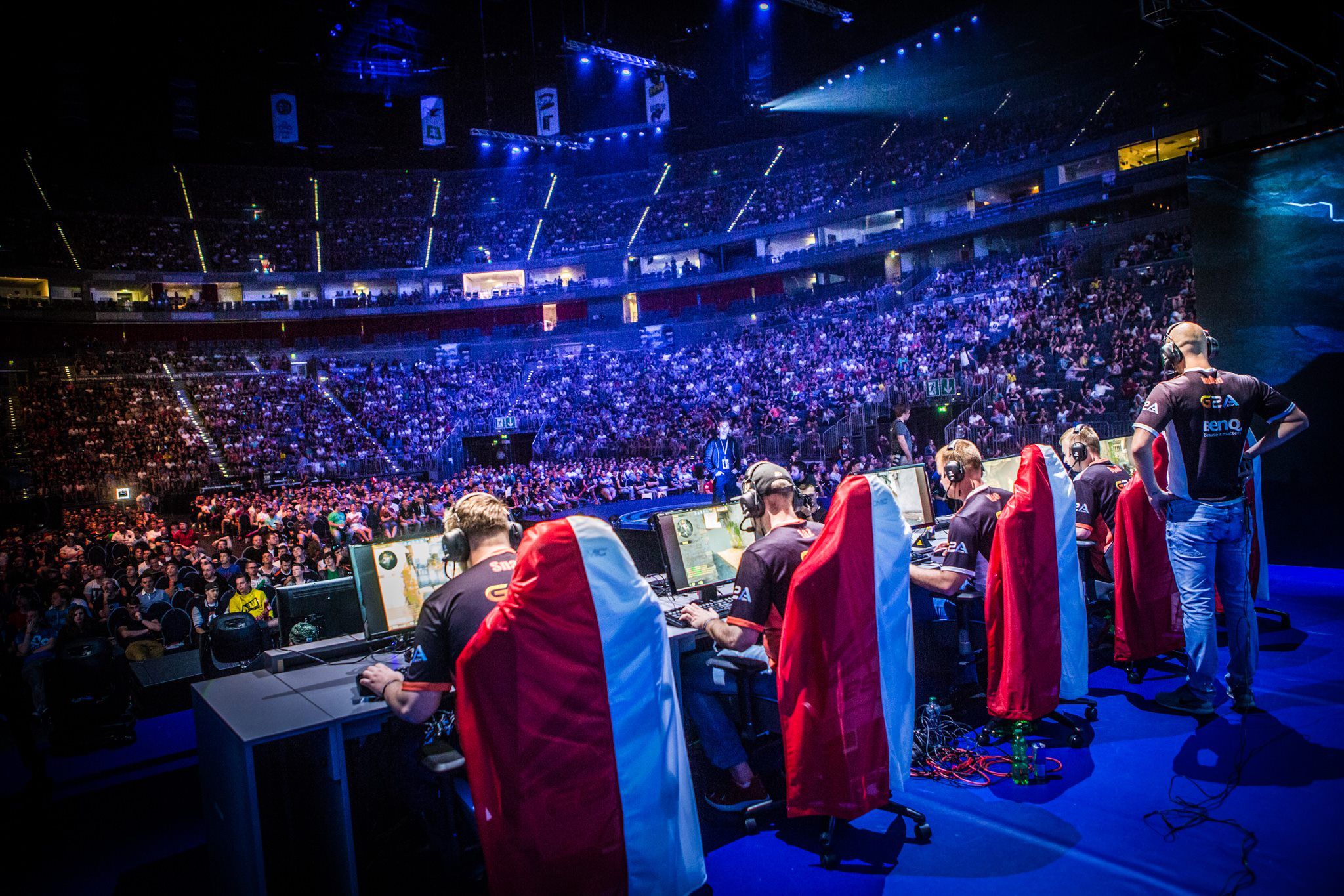 Nowy wspaniały sport [cz. 1]. Powiadali, że e-sport nigdy nie zapełni stadionów… 2