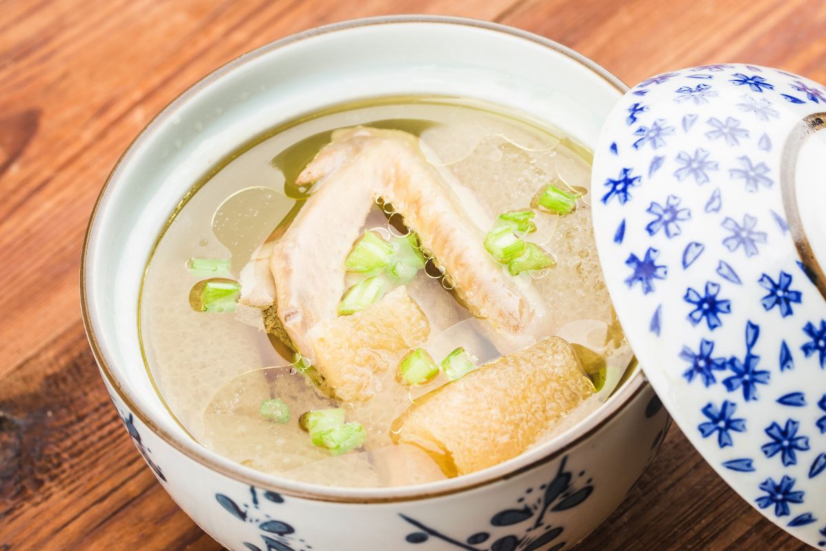 Rosół z gołębia nie był dawniej nicyzm zaskakującym