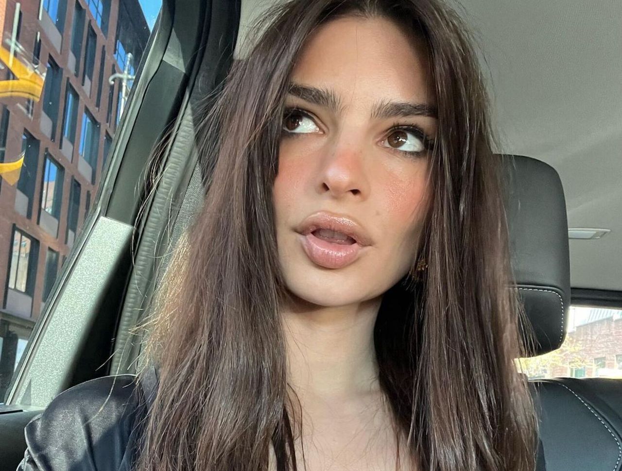 Emily Ratajkowski lansuje nowy trend, fot. Instagram.com/emrata