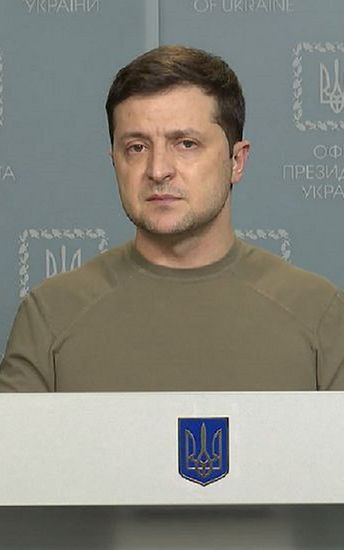 Prezydent Ukrainy Wołodymyr Zełenski powiedział w swoim środowym wystąpieniu, że poziom zagrożenia w kraju jest obecnie maksymalny, ale w ciągu minionych dwóch tygodni Ukraińcy pokazali, że się nie poddadzą.