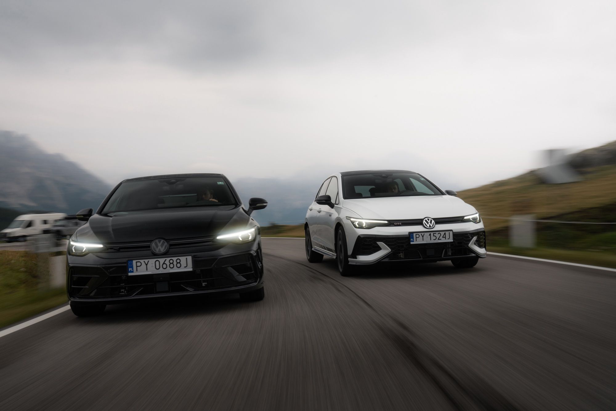 Gran turismo: Volkswagen Golf GTI Clubsport i R w Alpach