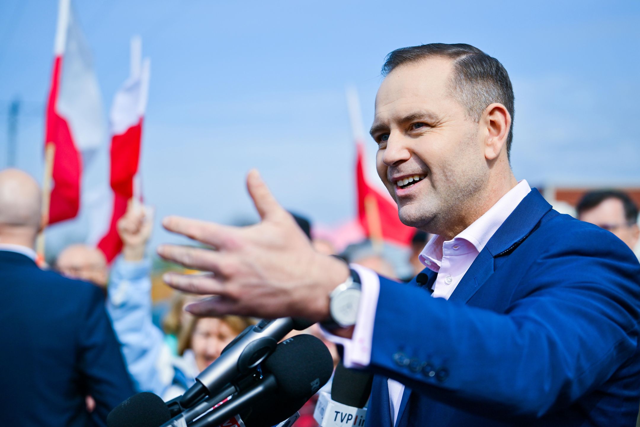 Karol Nawrocki tłumaczy się z mieszkania, które - jak ujawniły m