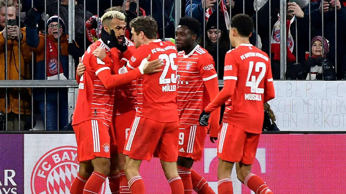 Zdjęcie okładkowe artykułu: PAP/EPA / ANNA SZILAGYI / Na zdjęciu: radość piłkarzy Bayernu Monachium