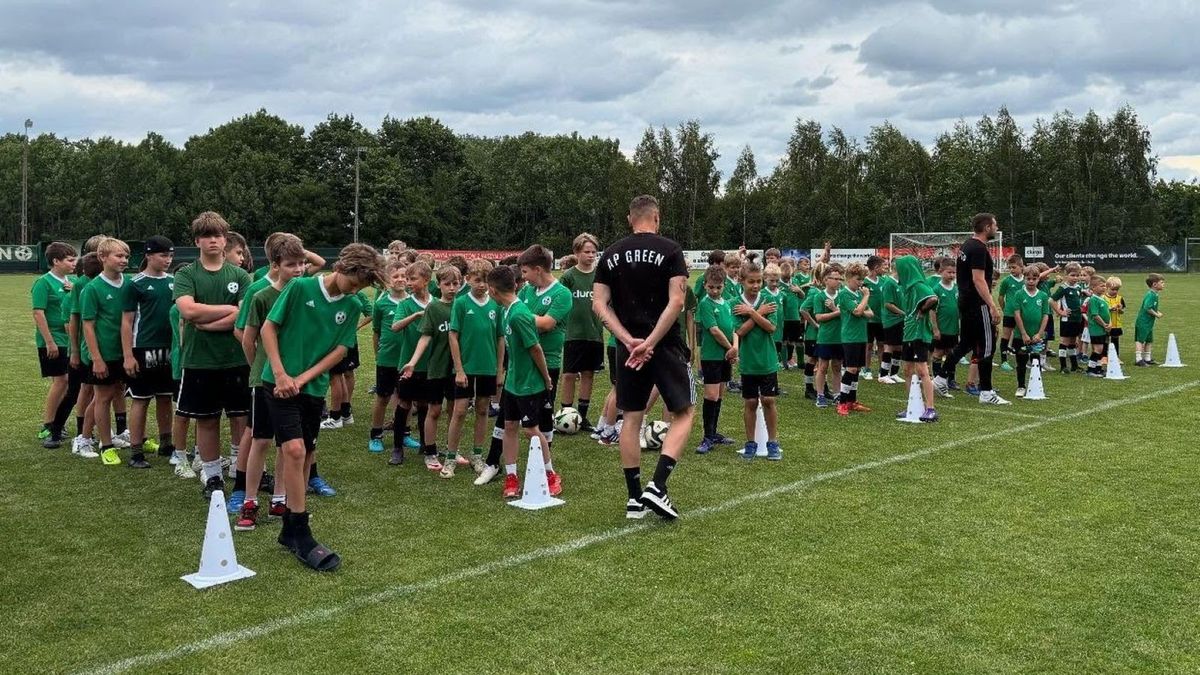 Instagram / instagram.com/akademia_green / Na zdjęciu: trening w Akademii Piłkarskiej Green Arkadiusz Malarz