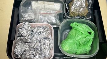 Kolejne zatrzymanie w sprawie narkotyków w Malborku. Podejrzana próbowała uciec przez okno