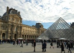 Discovery Channel HD Skok na Luwr: jak skradziono klejnoty za 102 miliony dolarów