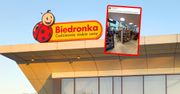 Spojrzał na kasy w Biedronce. I aż zrobił zdjęcie. "Niesamowite"