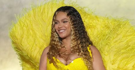 Beyonce zarobiła KROCIE za występ na otwarciu hotelu w Dubaju! Fani nie zostawili na niej suchej nitki