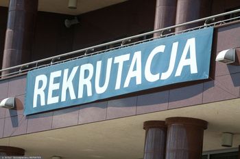 Drakońskie wymogi na uczelni w Polsce. Wiemy, z czego wynikają