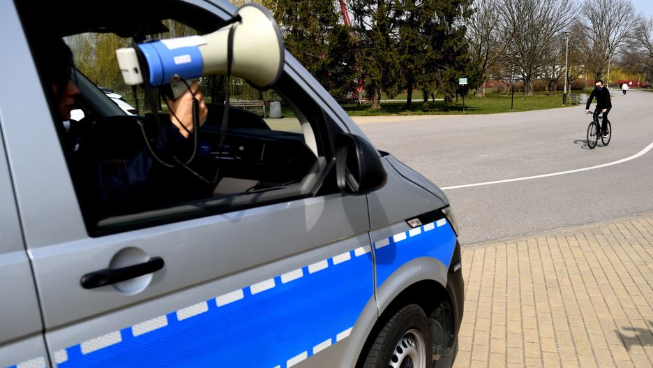 Pijana 22-latka chciała poćwiczyć jazdę samochodem przed egzaminem na prawo jazdy