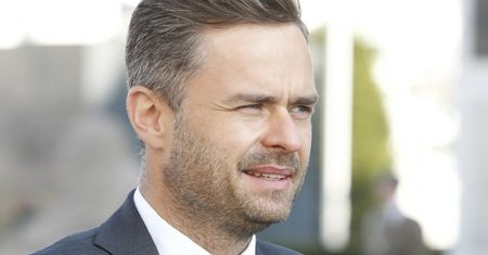 Adam Hofman wraca. Pochwalił się, co zrobiła jego firma. W sieci zawrzało