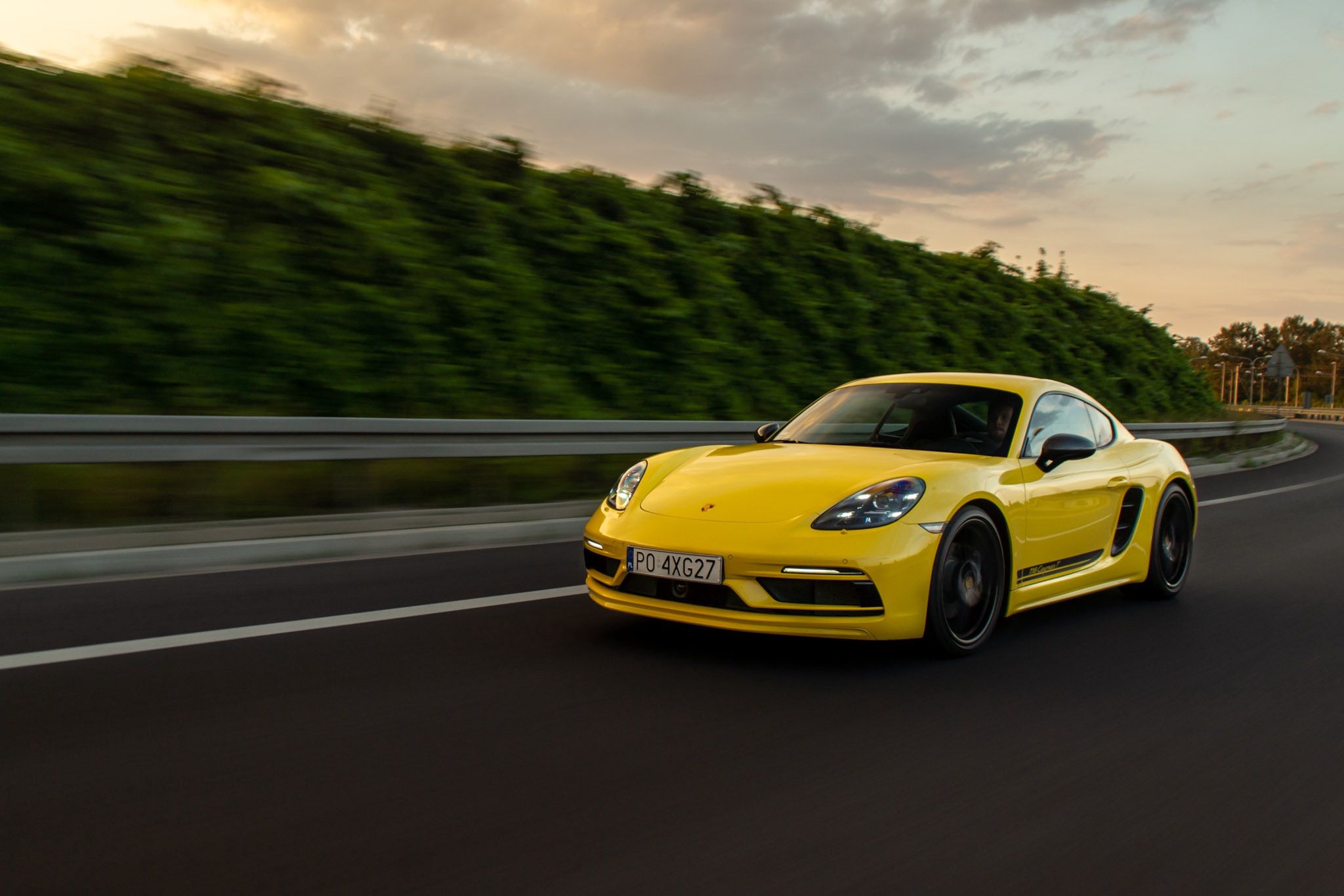 Porsche 718 Cayman T