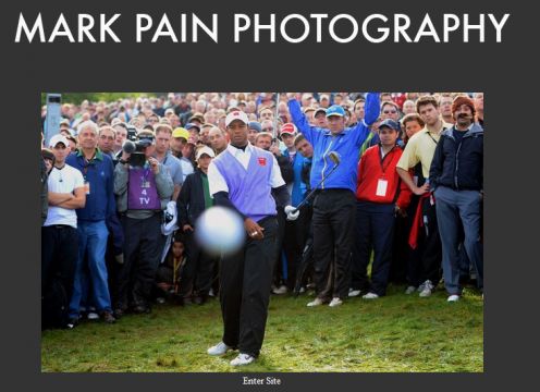 Co za celność - Tiger Woods trafia prosto w fotografa 1