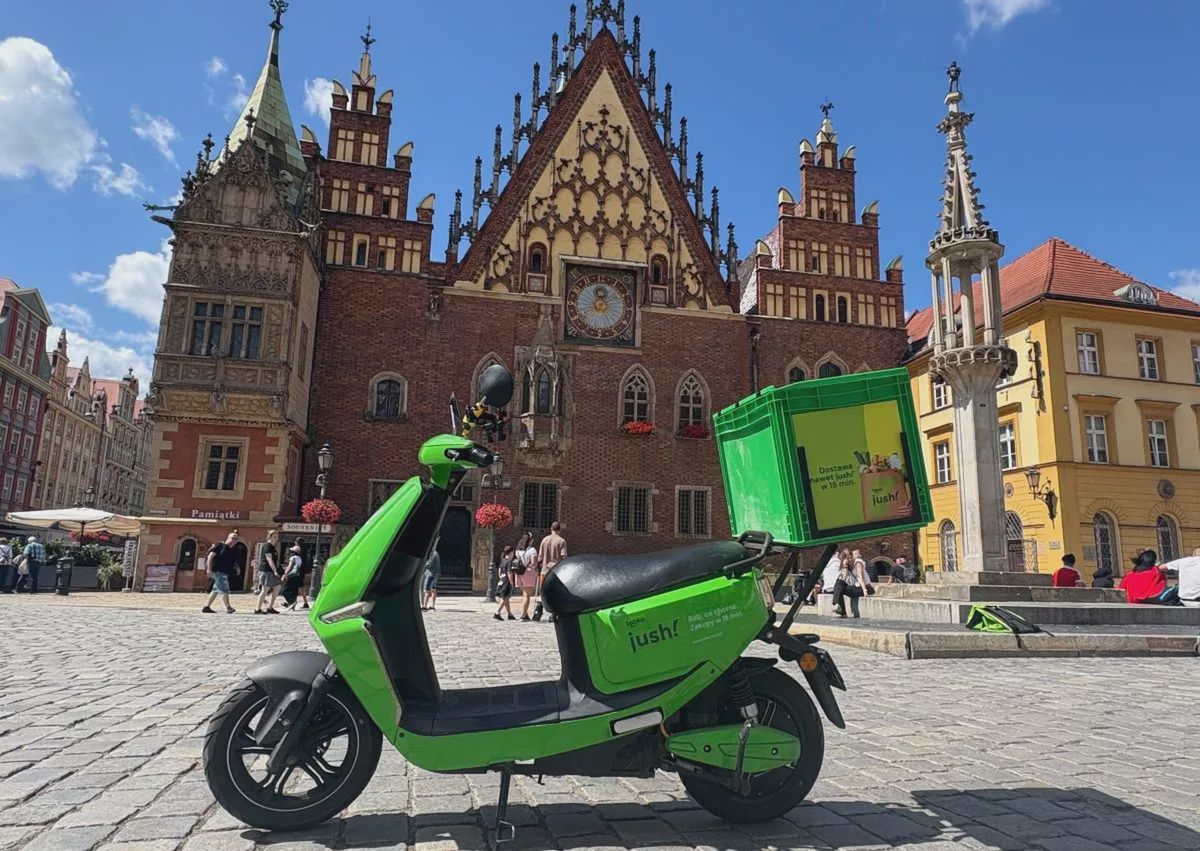 Żabka Jush znów rusza z ekspansją. “Wybór nie był przypadkowy”