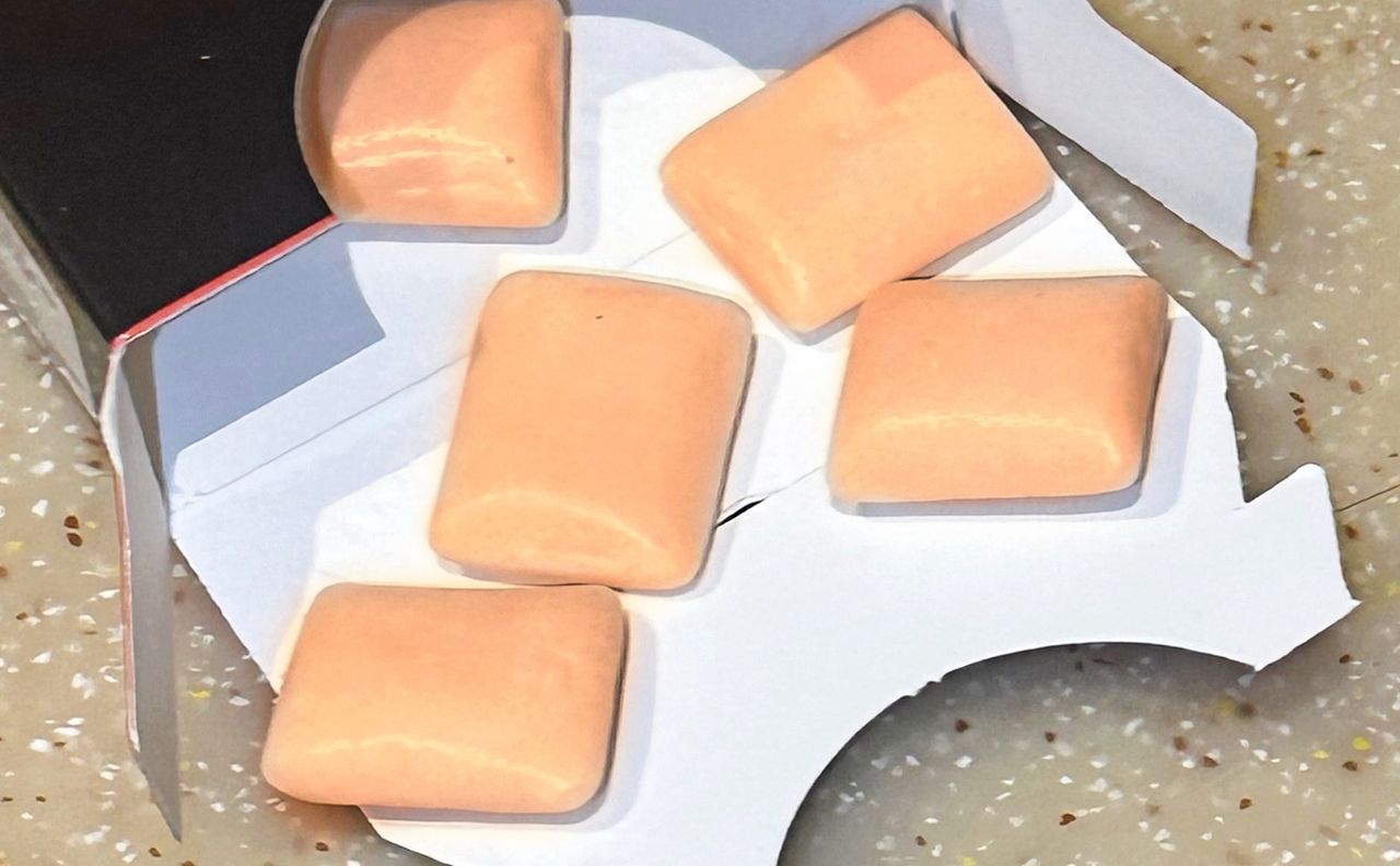 Dzieci je uwielbiają, a dorośli nie patrzą na skład. Analiza gum rozpuszczalnych