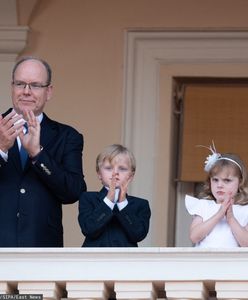 Książęca para z Monako pokazała się z dziećmi. Albert miał koronawirusa