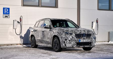 BMW chwali się zdjęciami z testów elektycznego iX1 i potwierdza spory zasięg