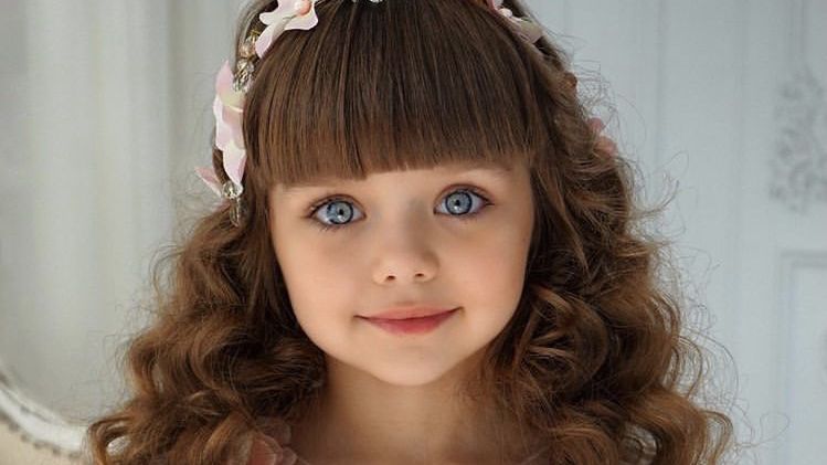 W wieku 6 lat okrzyknięto ją najpiękniejszą 
