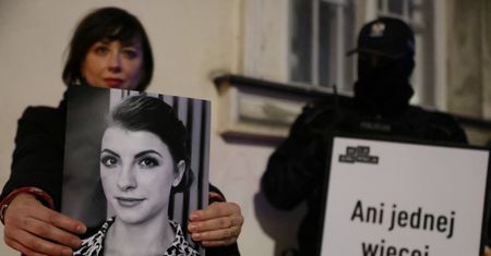 Lekarze z zarzutami ws. śmierci Izabeli z Pszczyny wrócili do pracy