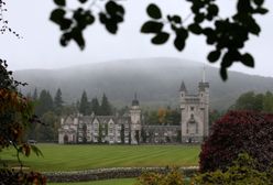 Zamek Balmoral. Tu zmarła królowa Elżbieta II. Wyjątkowa posiadłość w Szkocji
