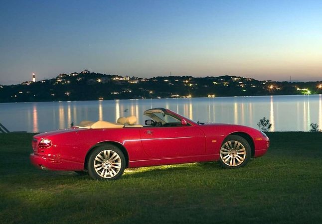 Jaguar XK8