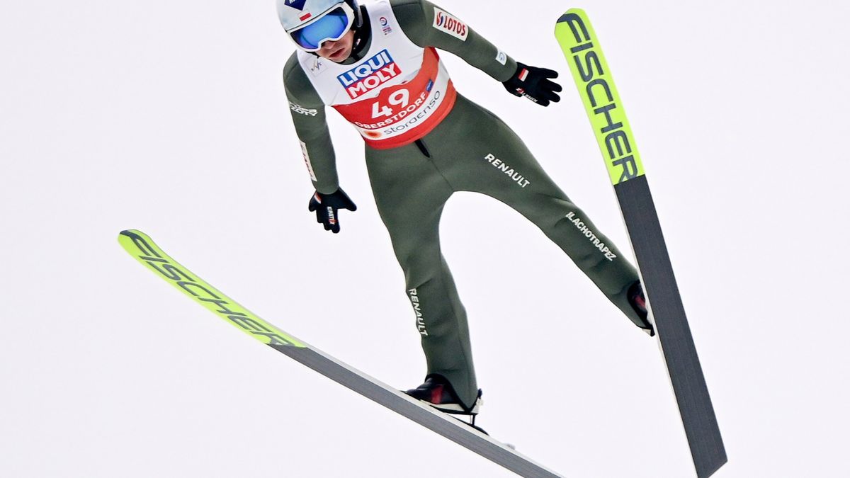 Zdjęcie okładkowe artykułu: PAP/EPA / PHILIPP GUELLAND / Na zdjęciu: Kamil Stoch