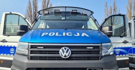 Jelenia Góra. Zatrzymana grupa 15-latków. Mieli sporo na swoim sumieniu
