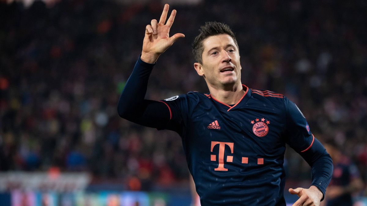 PAP/EPA / Sven Hoppe / Na zdjęciu: Robert Lewandowski 