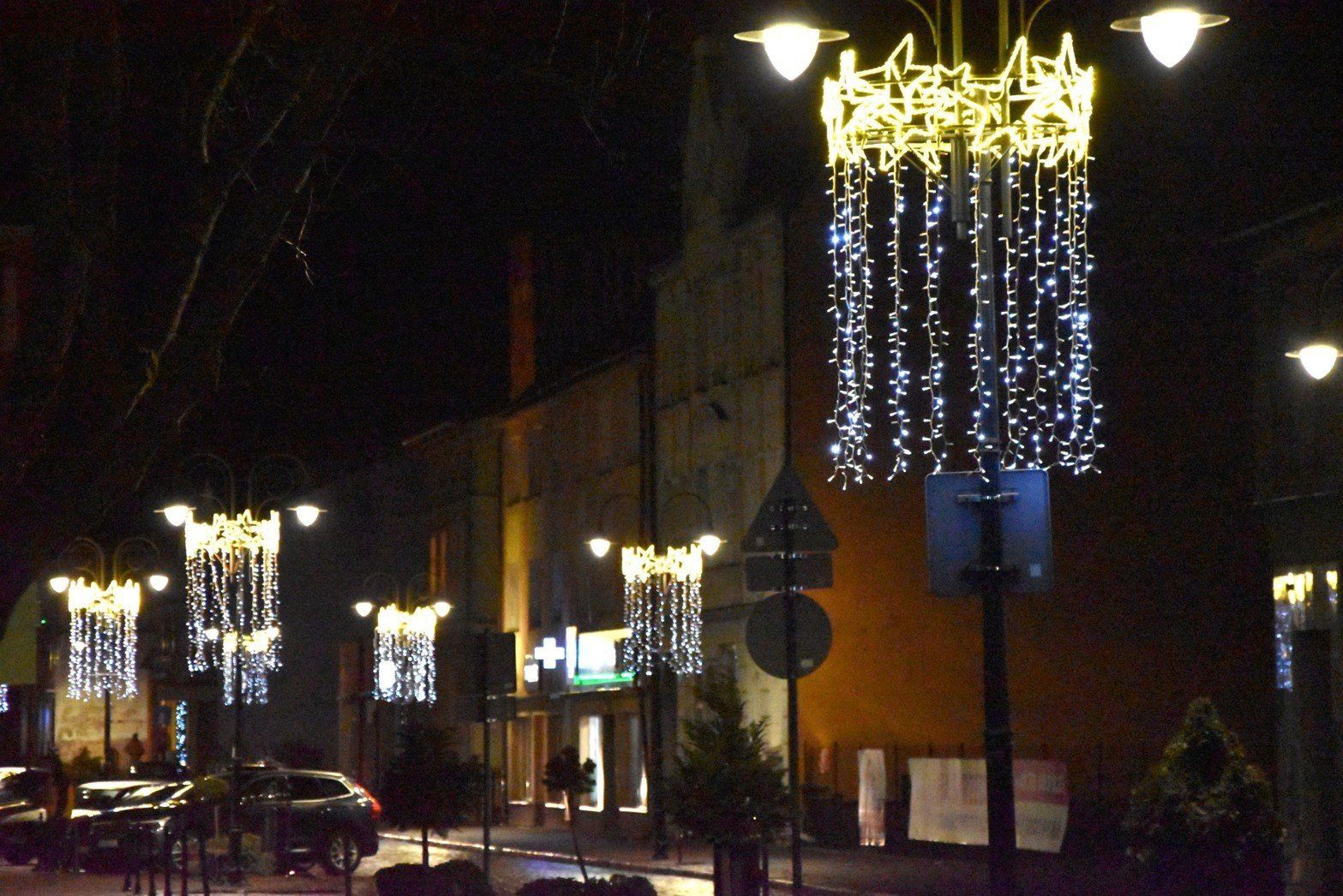 Świąteczne iluminacje w Sławnie