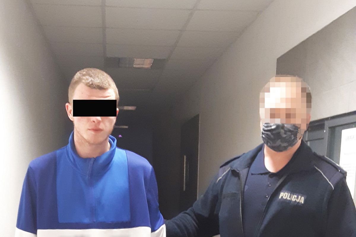 Warszawa. Policjanci zatrzymali dwóch nastolatków podejrzanych o posiadanie narkotyków