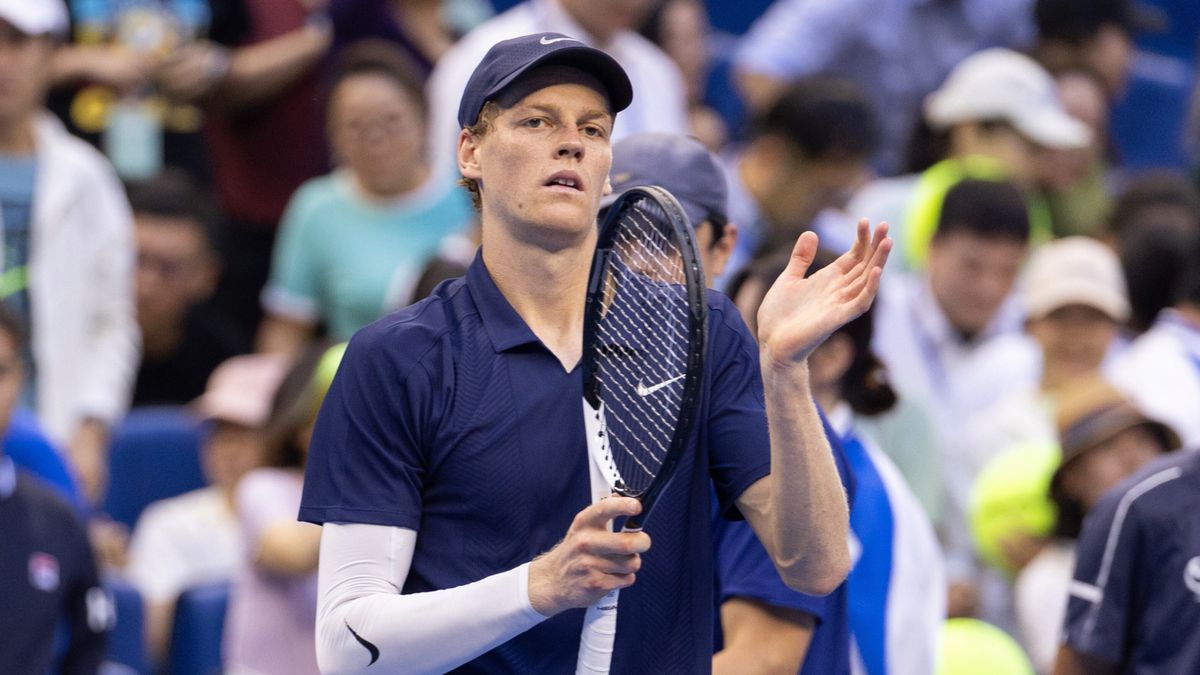 PAP/EPA / Jessica Lee / Na zdjęciu: Jannik Sinner