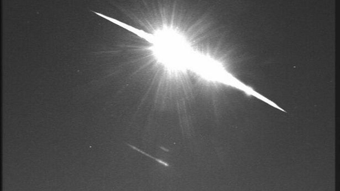 W niedzielny wieczór spadający meteor stał się jednym z najpopularniejszych tematów na brytyjskim Twitterze.