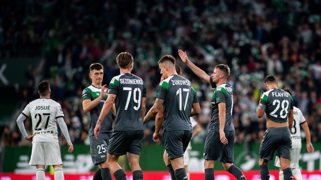 Getty Images / Mateusz Slodkowski/DeFodi Images  / Na zdjęciu: piłkarze Lechii Gdańsk