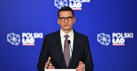 Miliony złotych na nagrody. Najwięcej u Morawieckiego i Banasia