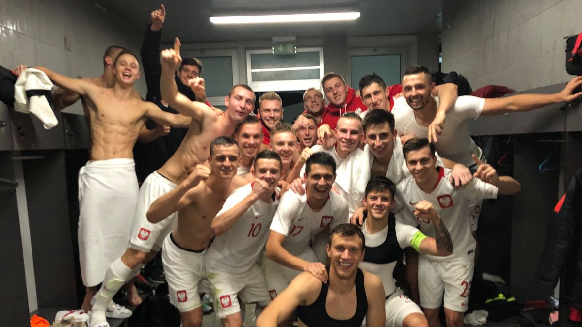 Twitter / Dawid Kownacki  / Na zdjęciu: kadra U-21 po awansie na ME 