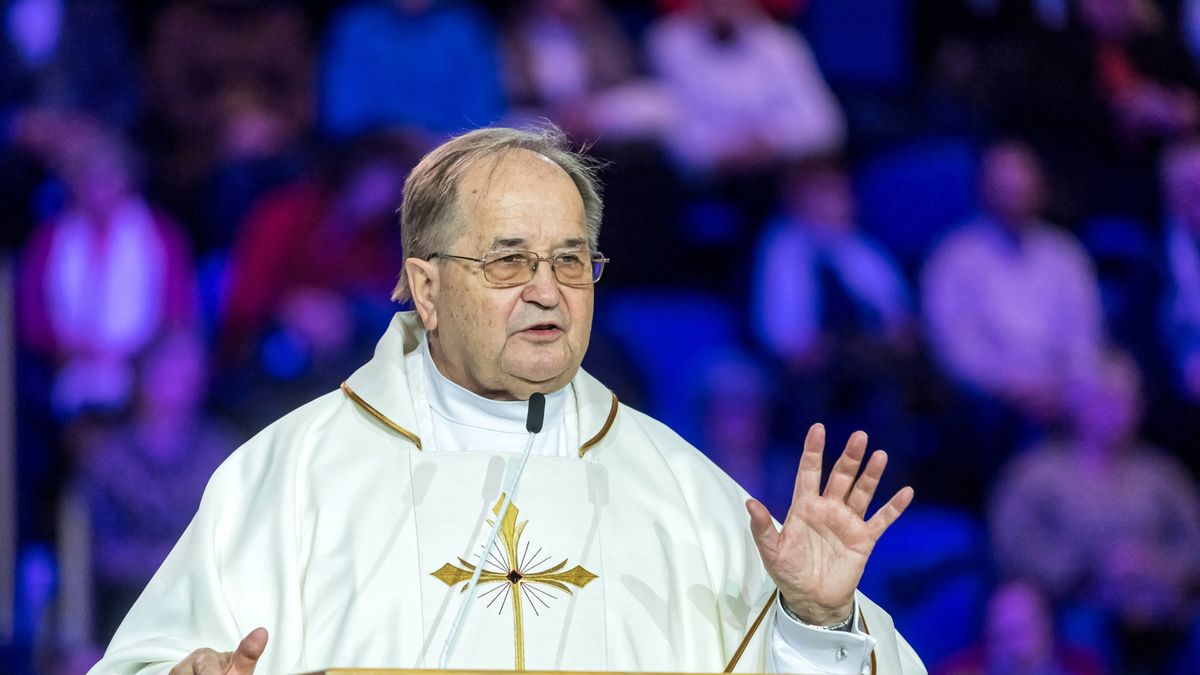 Tadeusz Rydzyk miał zasiąść na ławie oskarżonych, jednak nie przyszedł na rozprawę