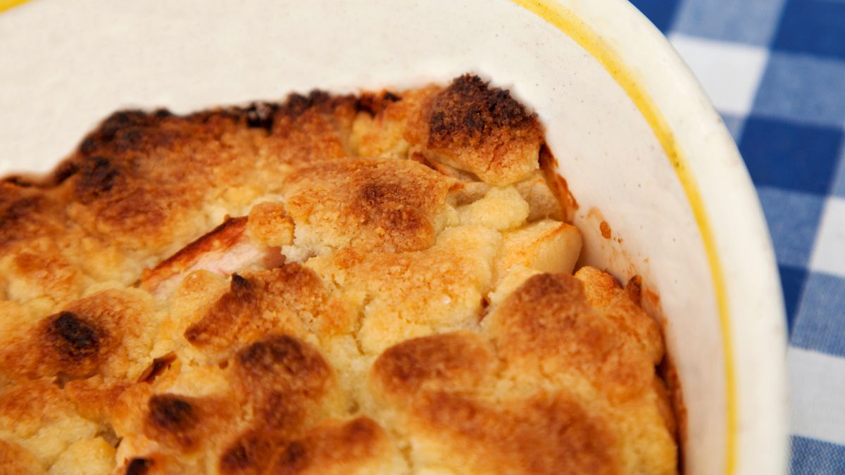 Zobacz, jak przygotować ciasto z suchych bułek