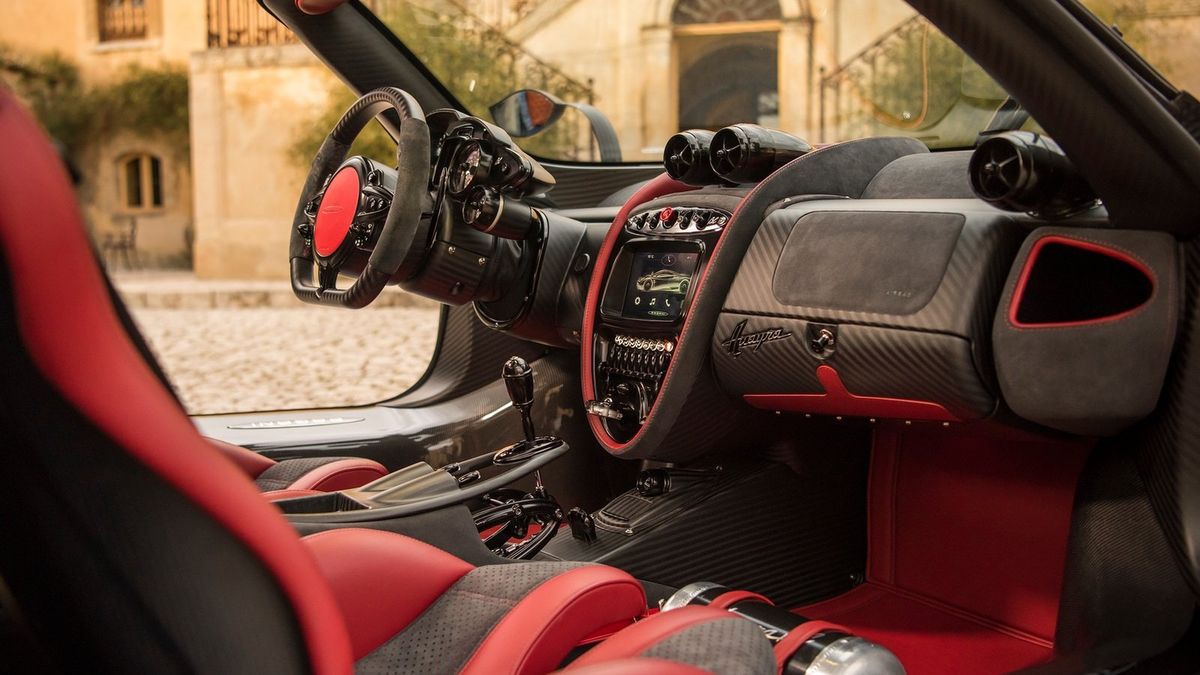 Pagani jest mistrzem w tworzeniu wyjątkowych wnętrz