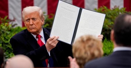 Nowe cła na samochody w USA. 25-procentowy podatek wchodzi w życie