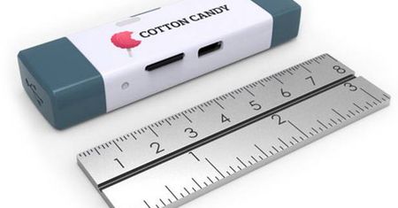 FXI Cotton Candy: komputer wielkości pendrive’a