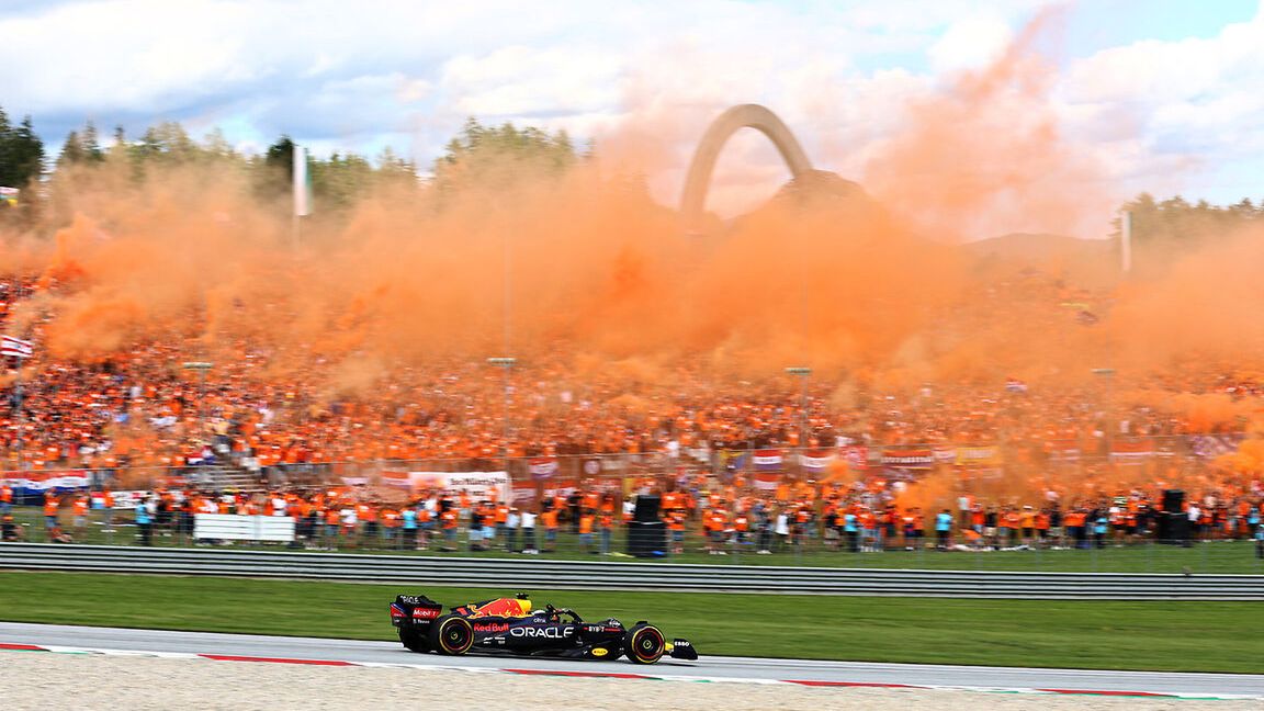 Zdjęcie okładkowe artykułu: Materiały prasowe / Red Bull / Na zdjęciu: trybuny podczas GP Austrii